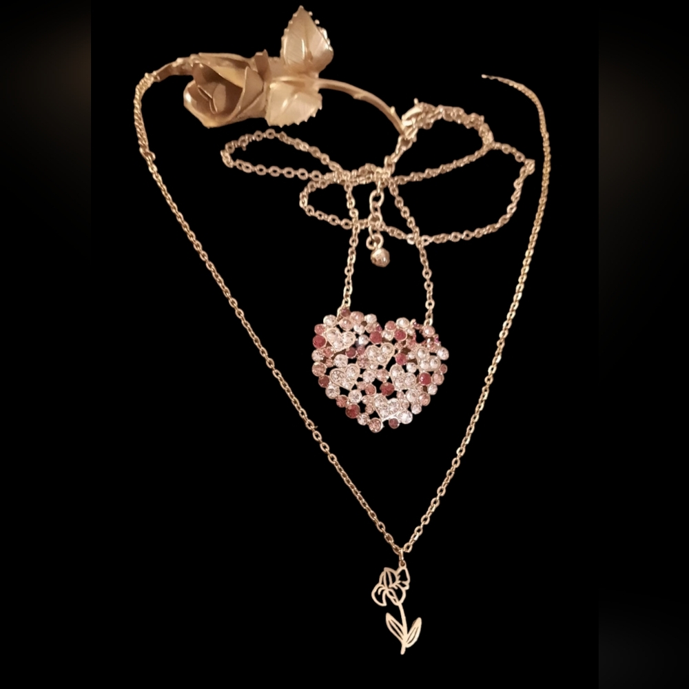 3 pieces Romantic romantic jewelry lot goldtone heart/floral - Picture 1 of 13